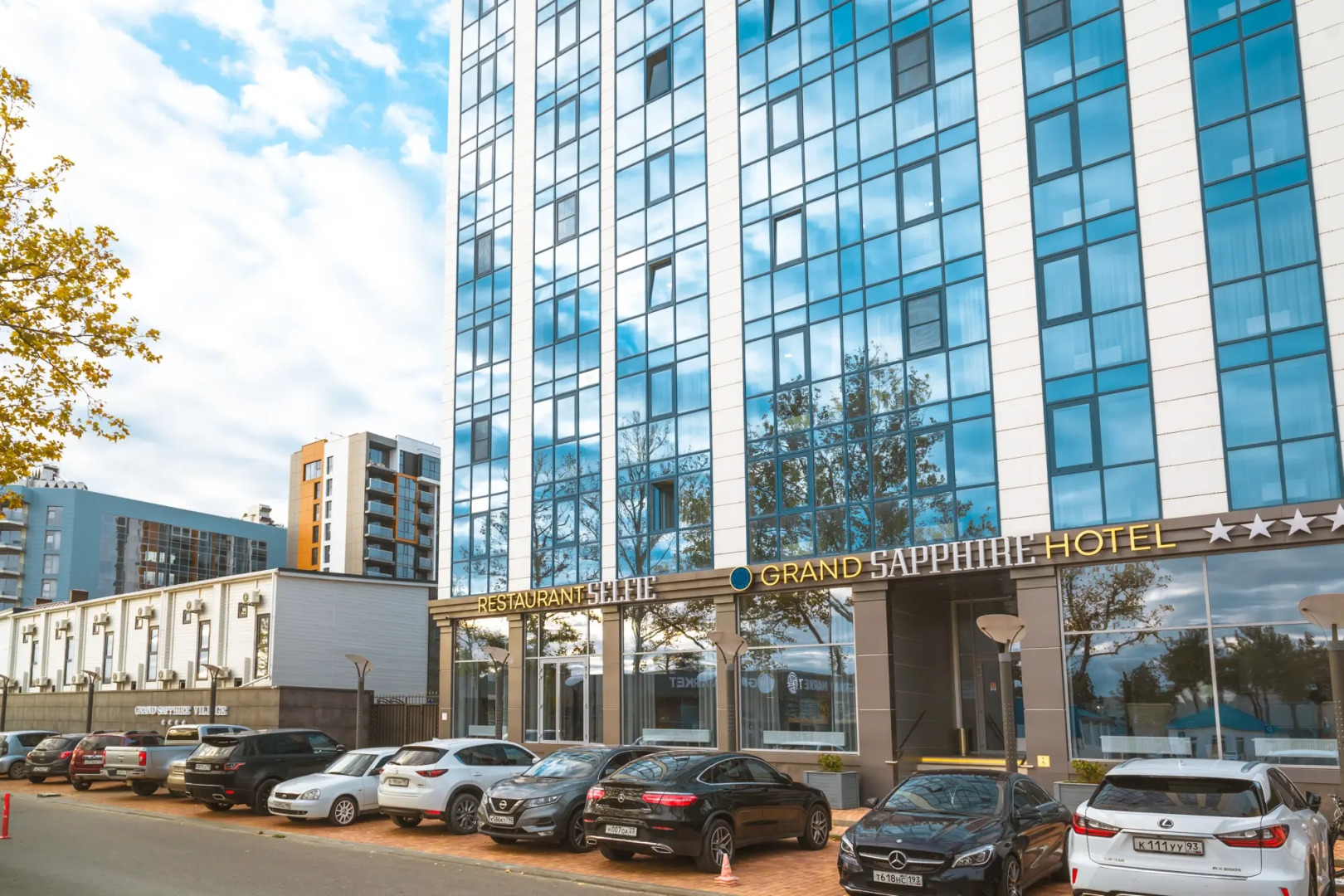 Апартаменты Премиум Студия Голубые Дали 9 B-Flats