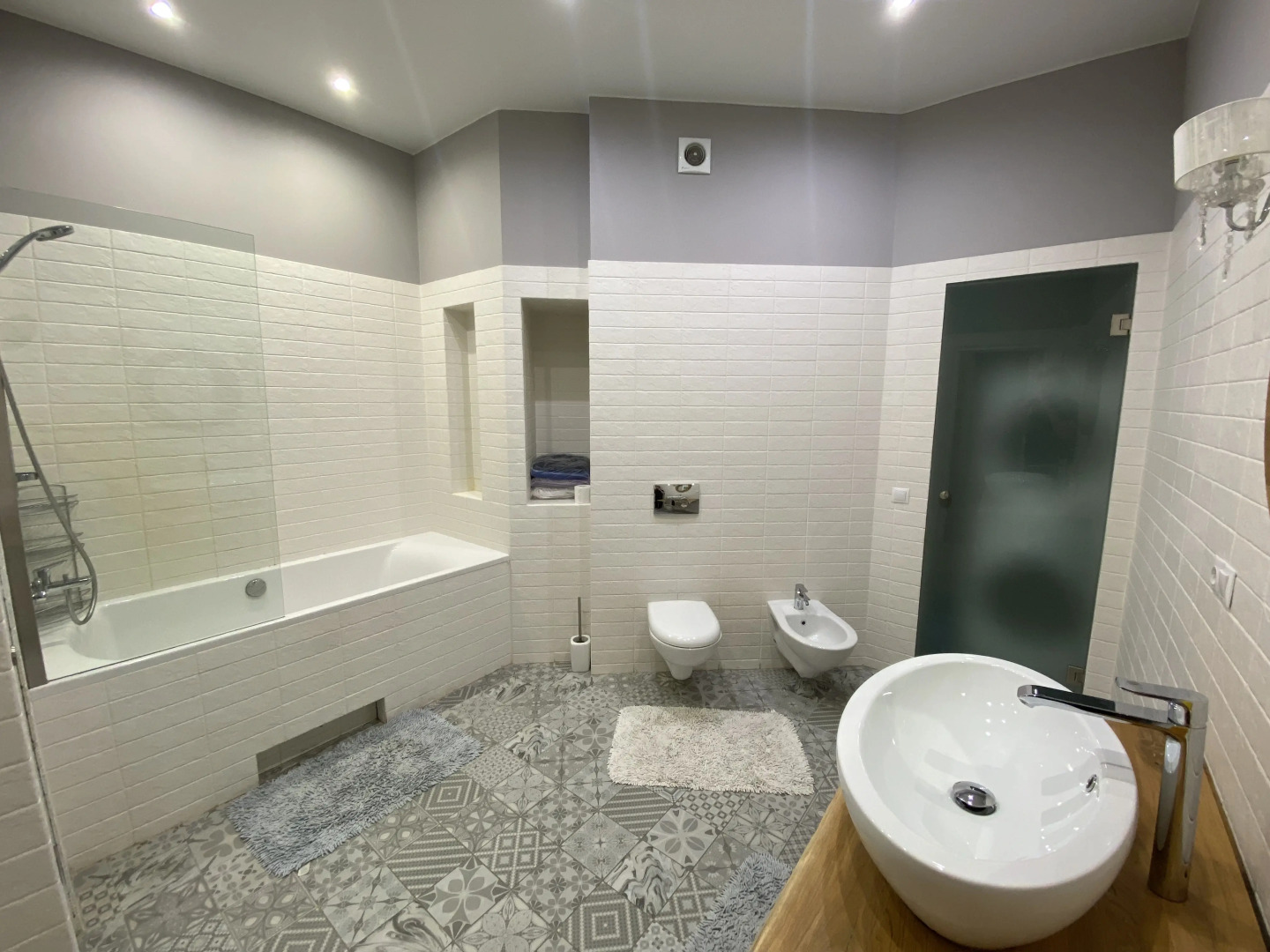 Апартаменты White House на Большой Морской Улице 11