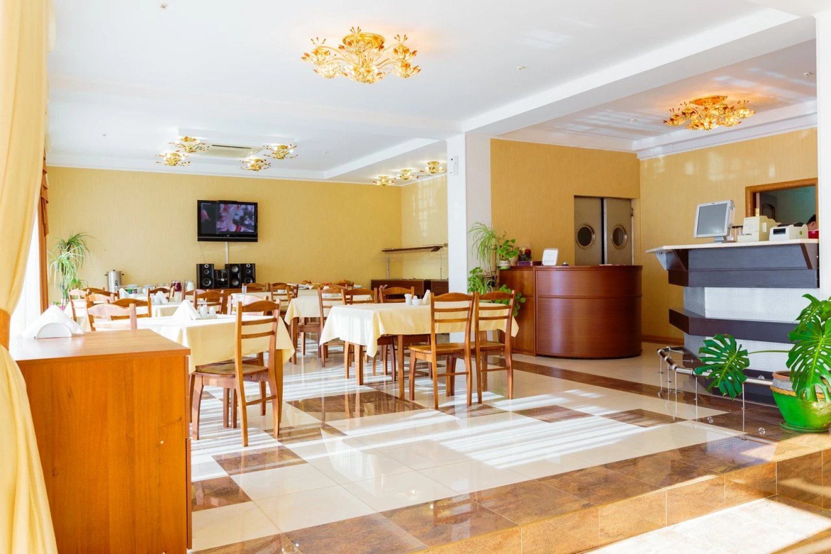 Отель Белый Грифон