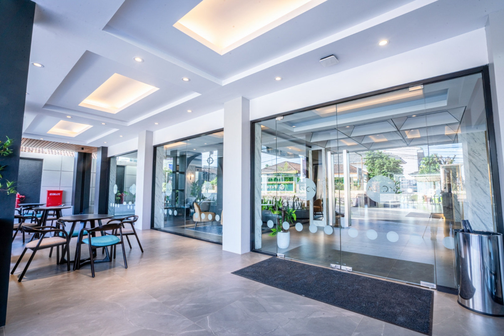 Отель Aston Emidary Bangka Hotel and Conference Center
