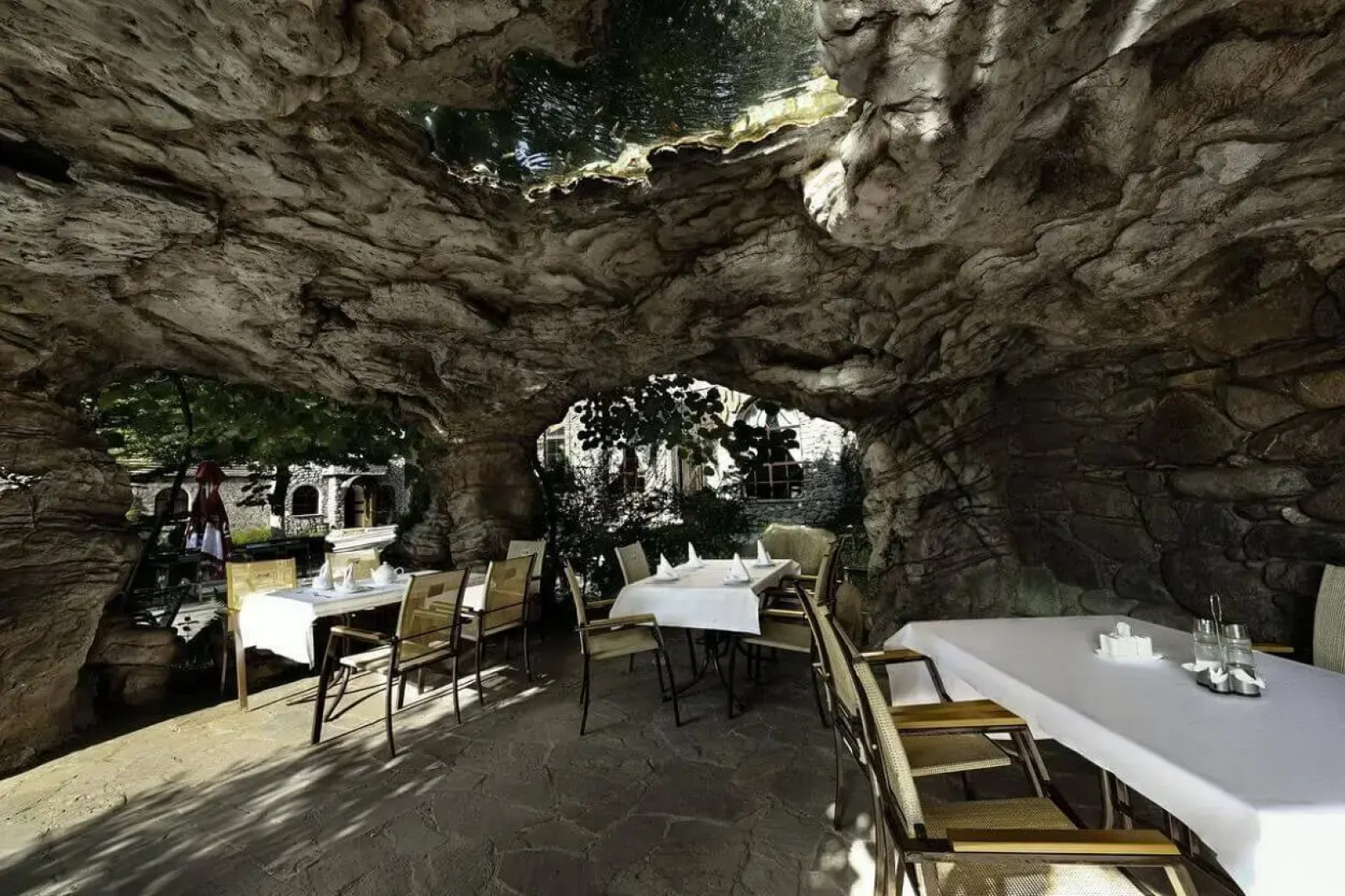 Отель Форт Эврика