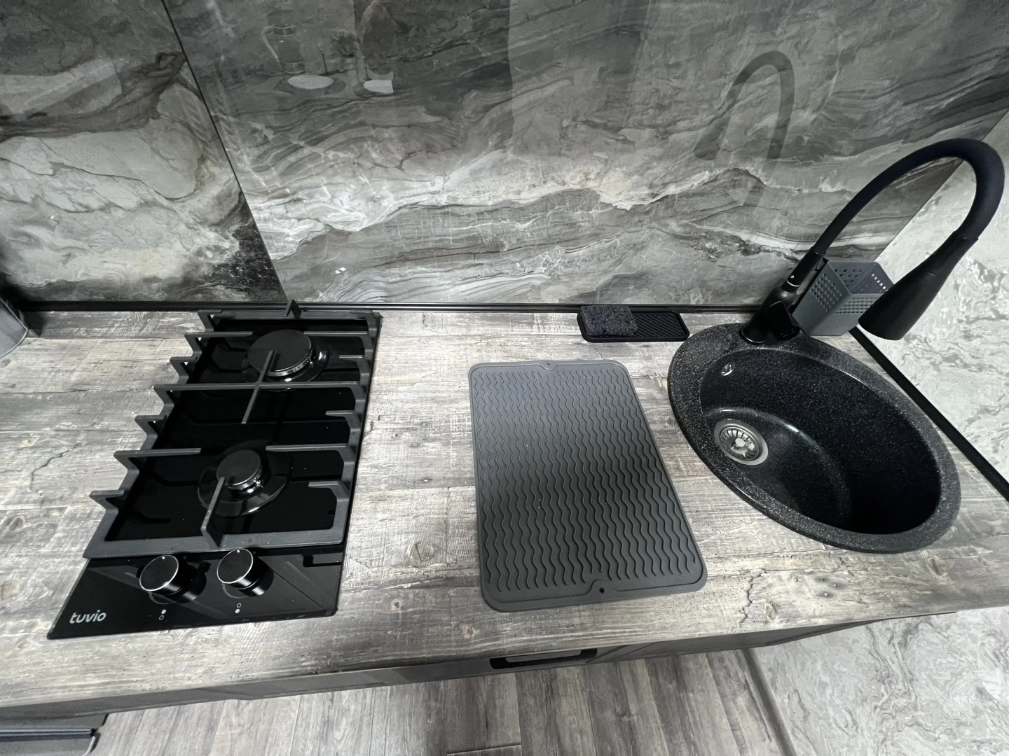 Квартира Апартаменты в стиле Loft в центре города на набережной