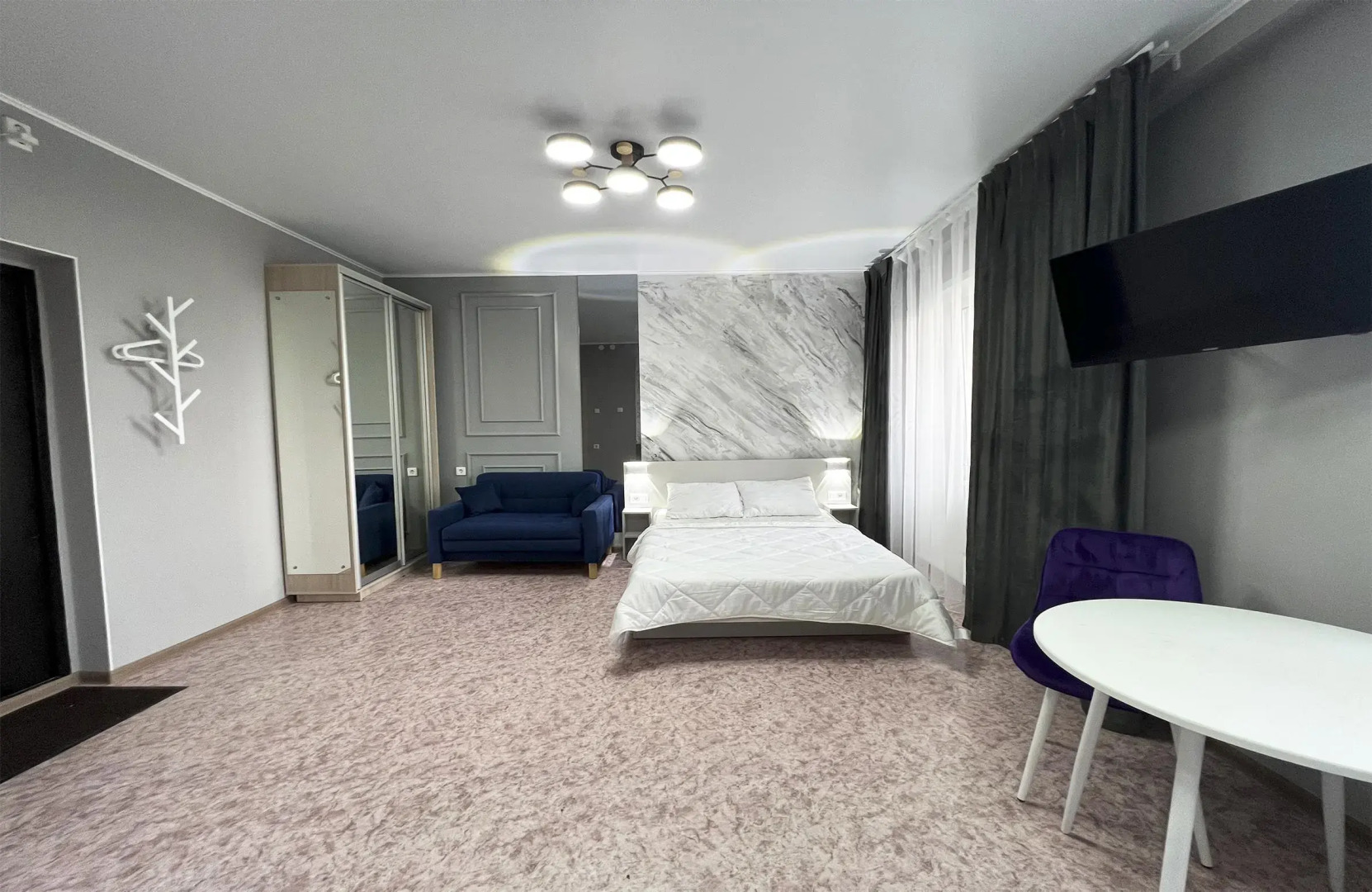 Апартаменты Добрые Сутки на Декабристов 22-117