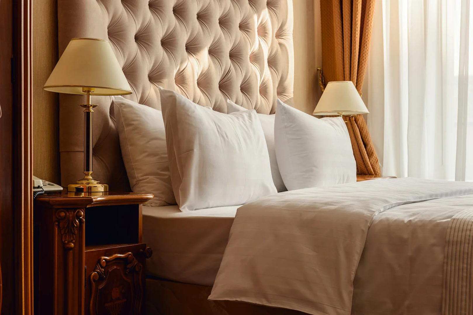 Гостиница Октябрьская