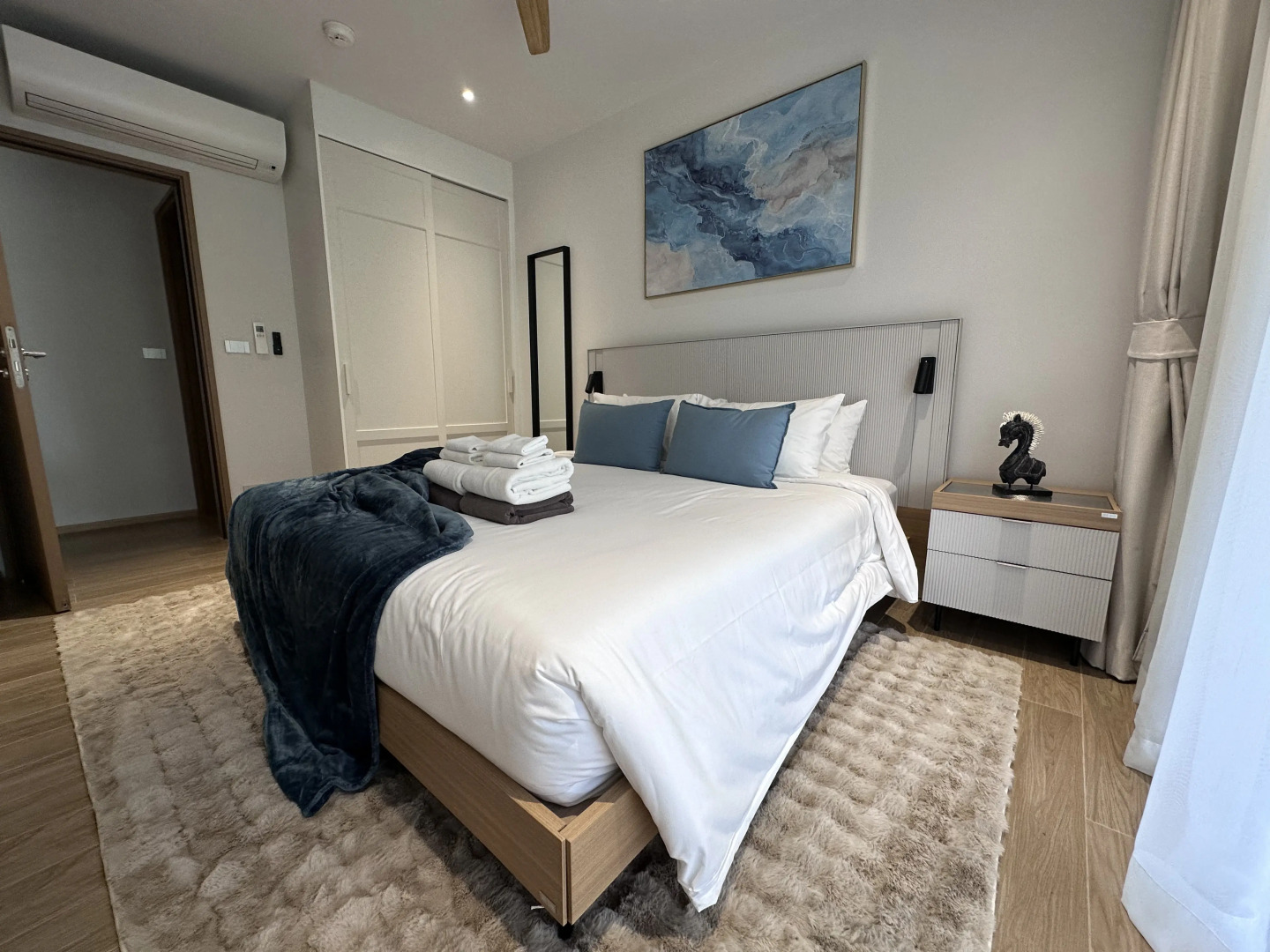 Апартаменты 2-комнатные с бассейном у пляжа Bang Tao LBS-1508