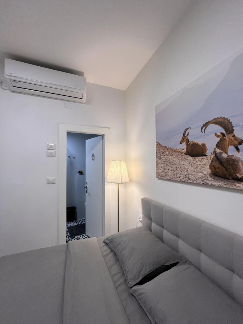 Апартаменты White Door Apartments