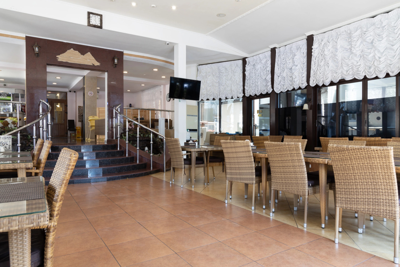 Отель Кавказ