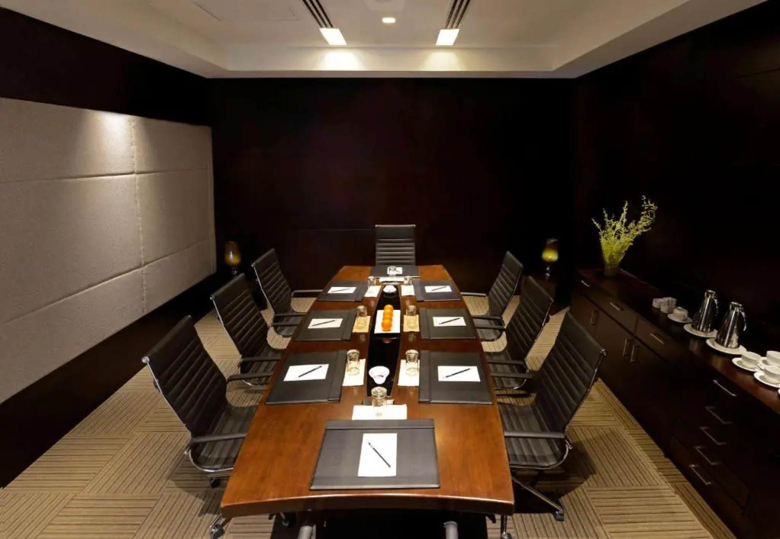 Отель Radisson Blu Chattogram Bay View