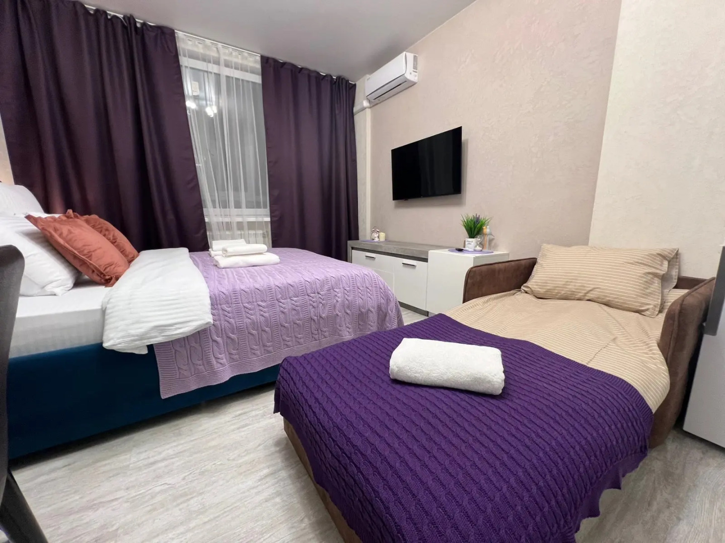 Апартаменты Lux Студия на улице 9 Мая 21/3 около Трц Мега и Аэропорта Шереметьево