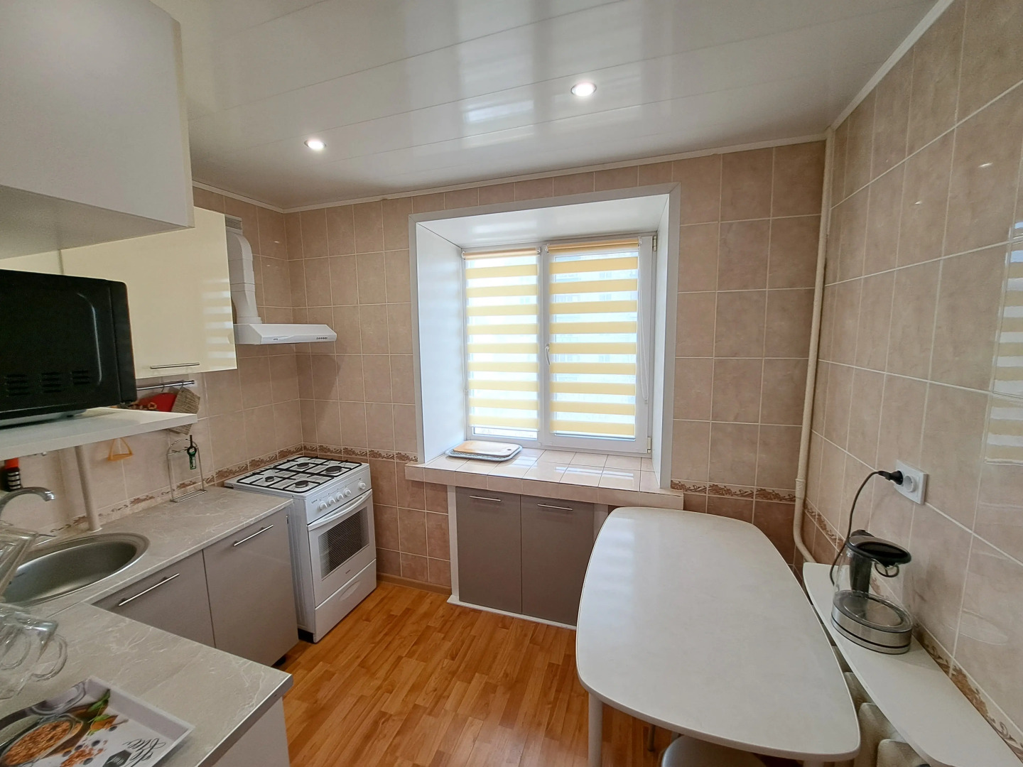 Квартира Двухкомнатная 50 Лет Октября 9