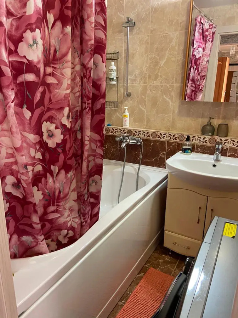 Апартаменты двухкомнатные Sempl на Нефтянников 50