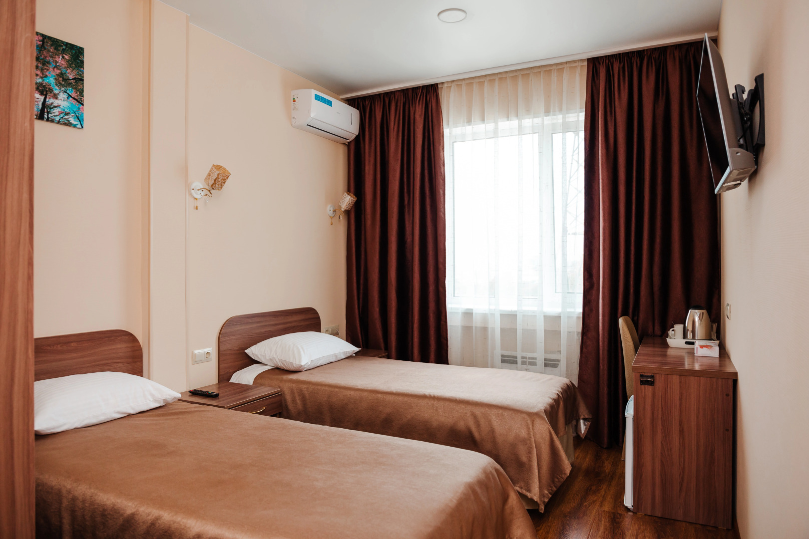 Отель Восток