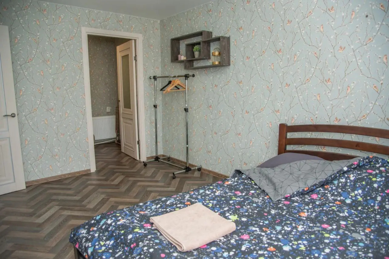 Квартира Уютная двухкомнатная