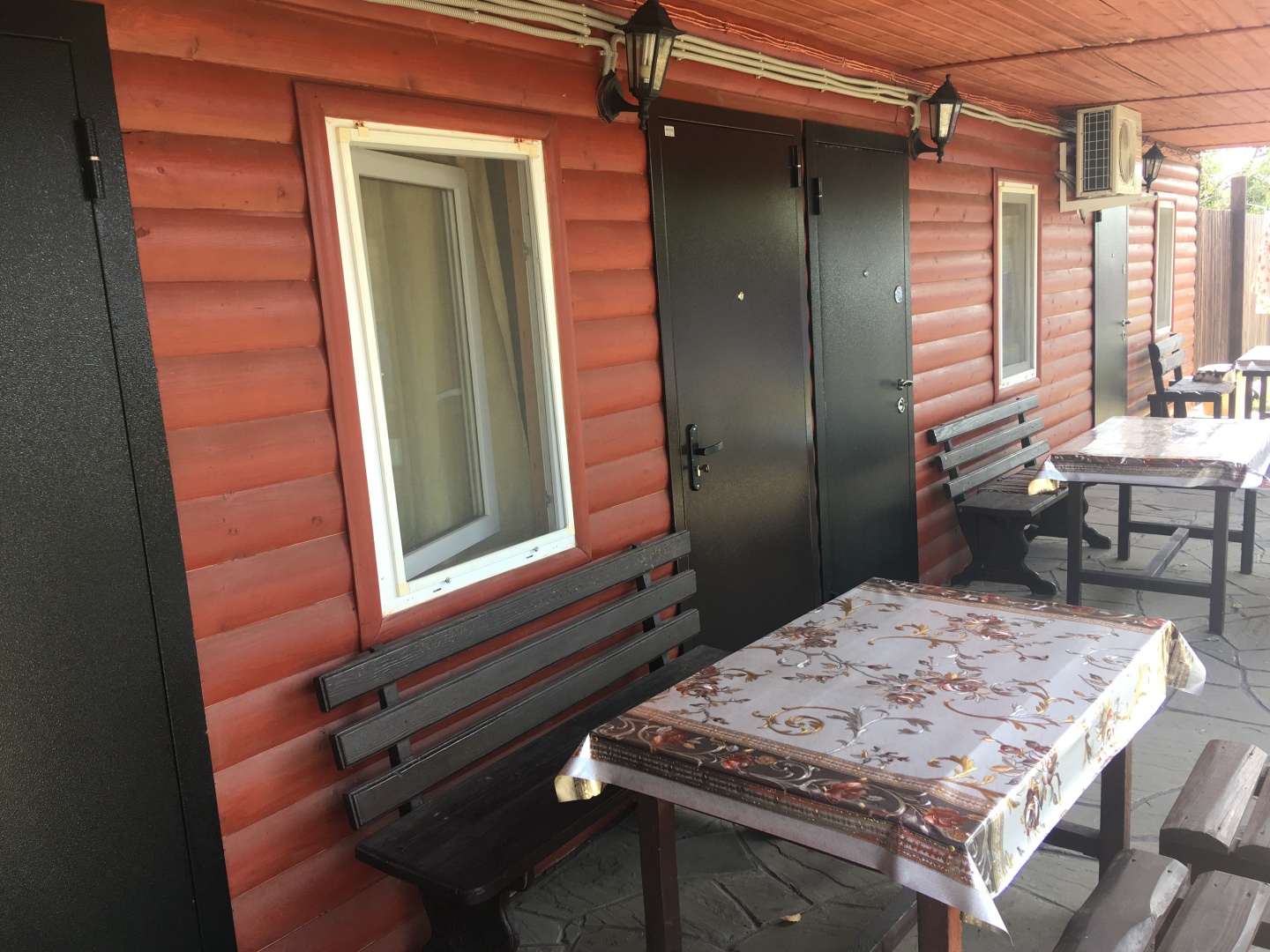 Belyij Dom Na Trasse M4 Don Hotel	