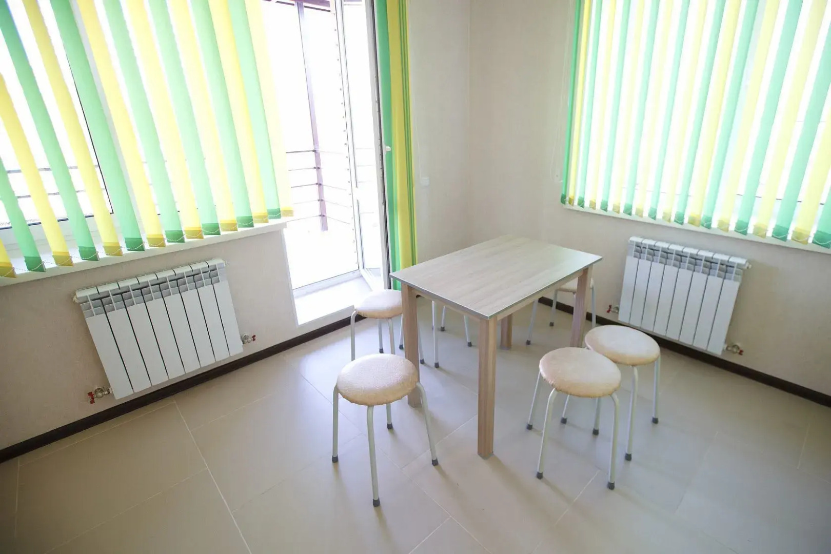 Апартаменты Right Room трехкомнатные на Салтыкова-Щедрина 3