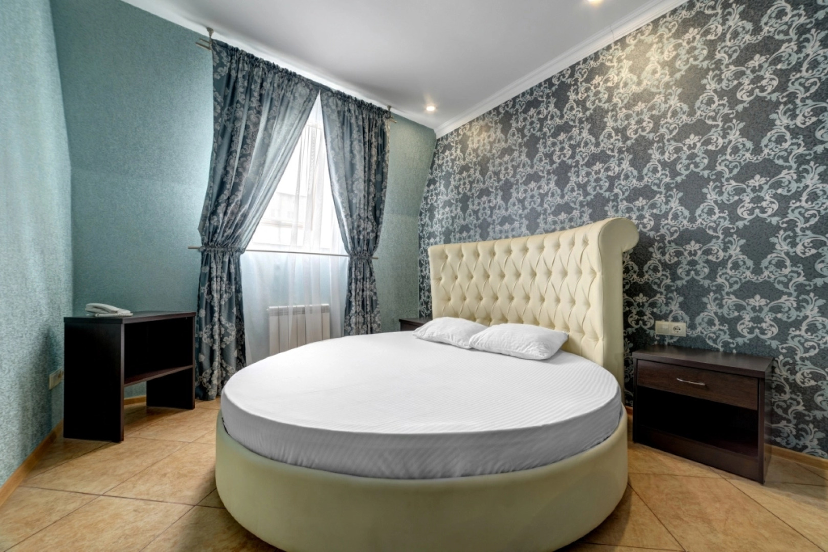 Отель Мартон Родина