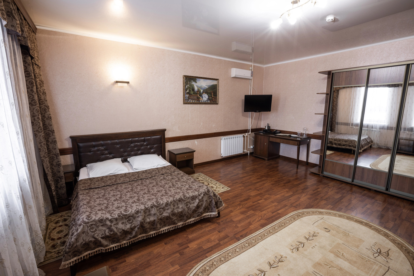 Отель Мираж