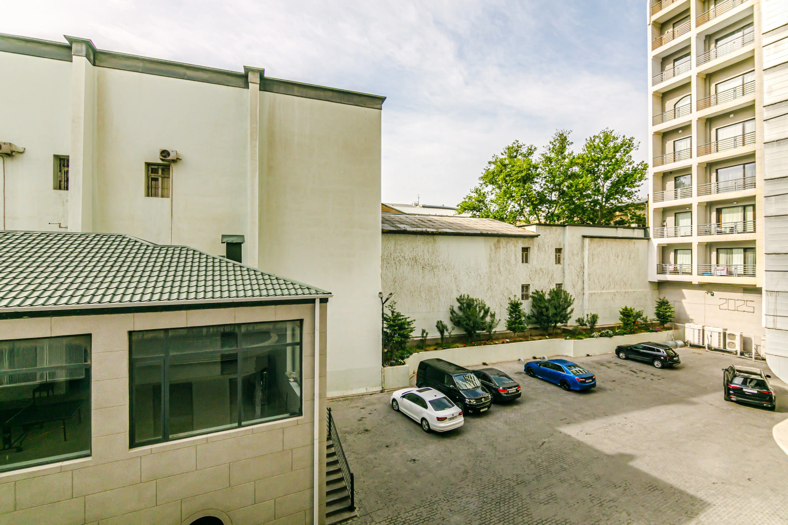 Апартаменты Luxury Apartment Sahil Residence