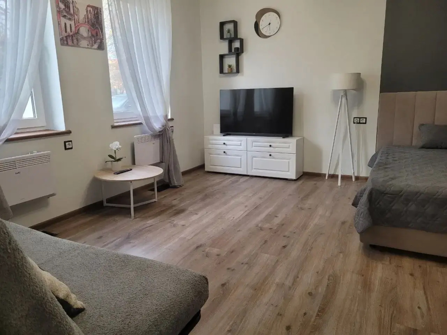 Квартира на Октябрьской, 1