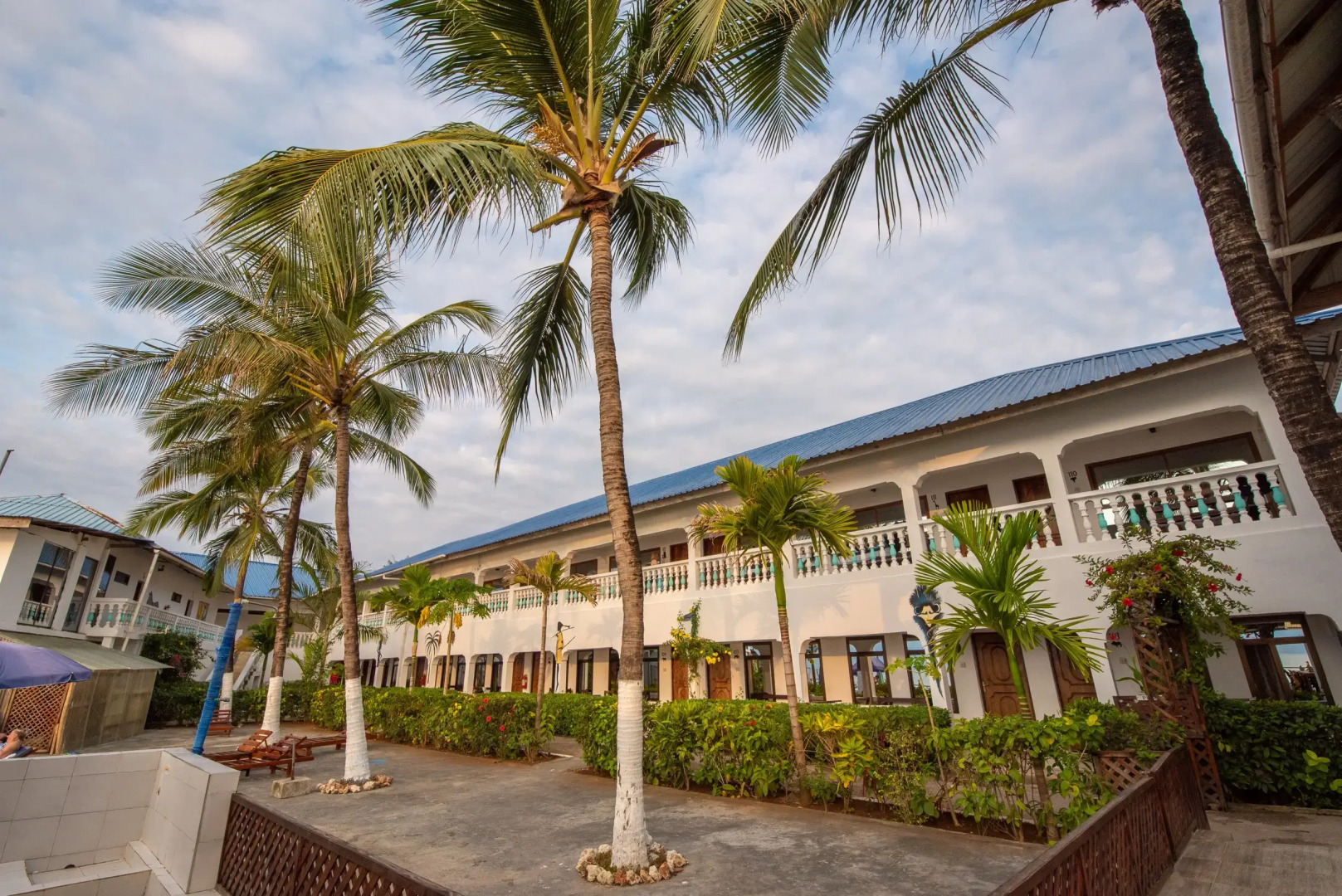 Отель Zenobia Beach Resort