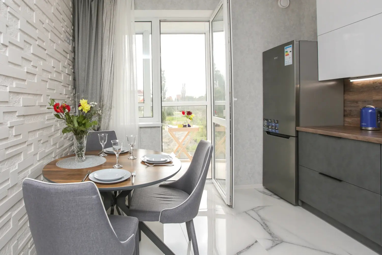 Квартира на Памяти Павших 24