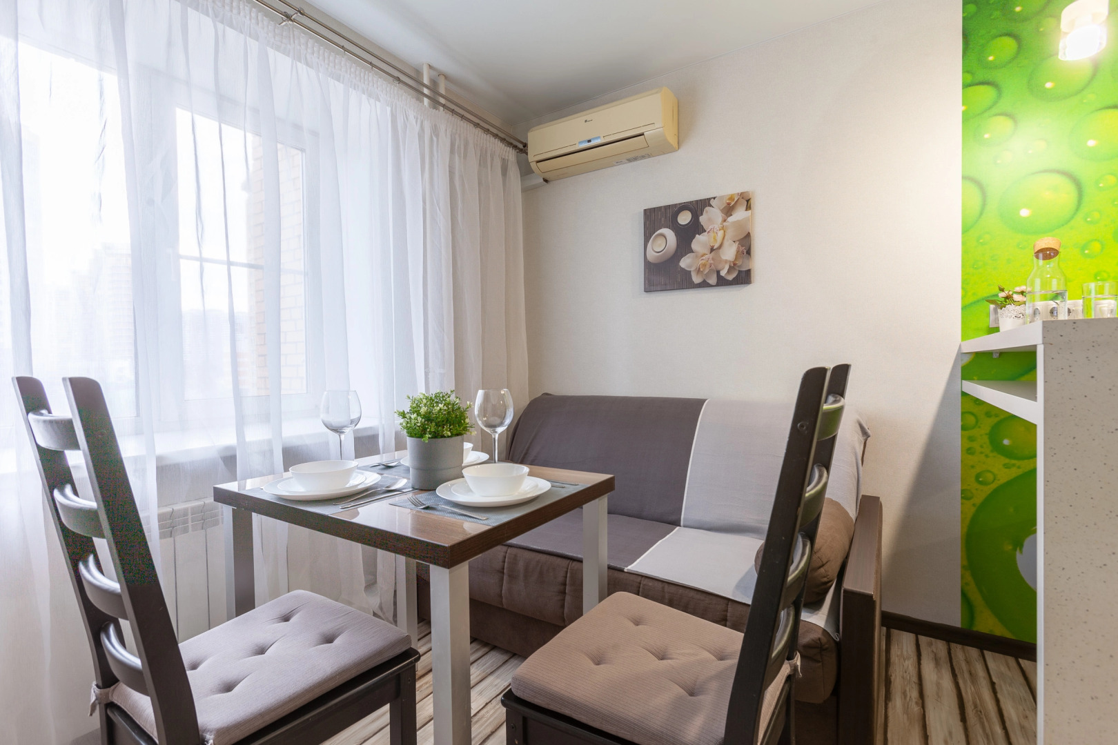 Апартаменты RentPlaza на просеке