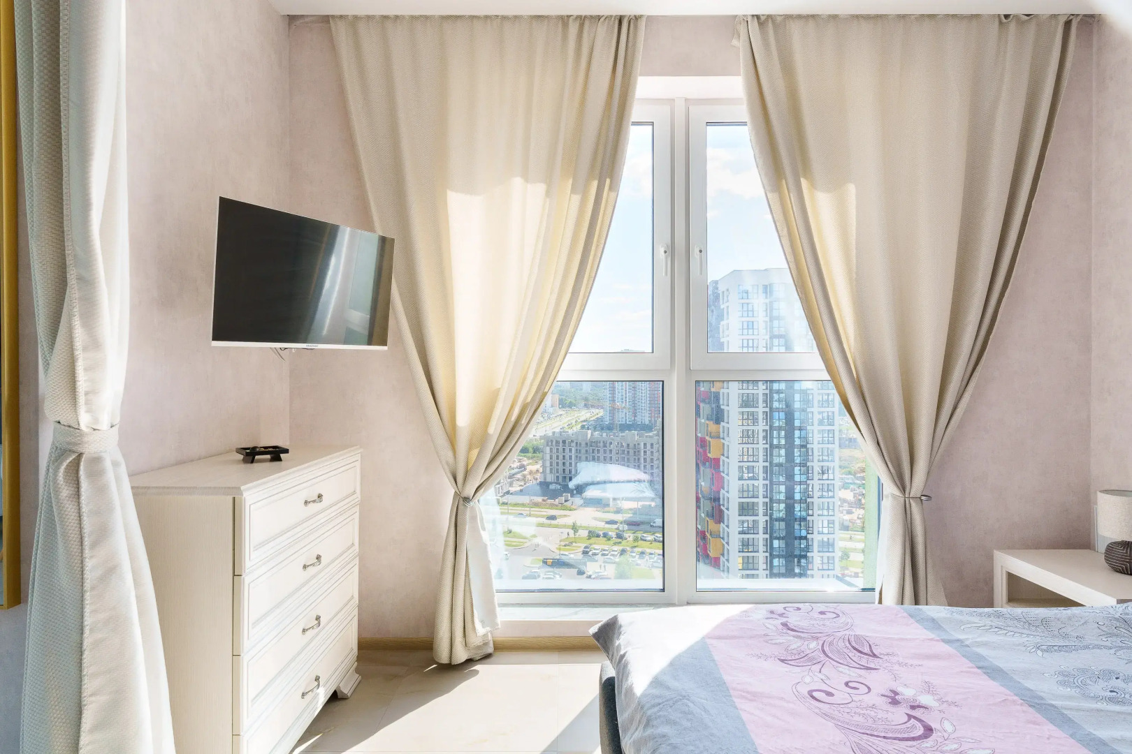 Квартира 1-ком студия, ул. Николы Теслы 14. Минск-мир