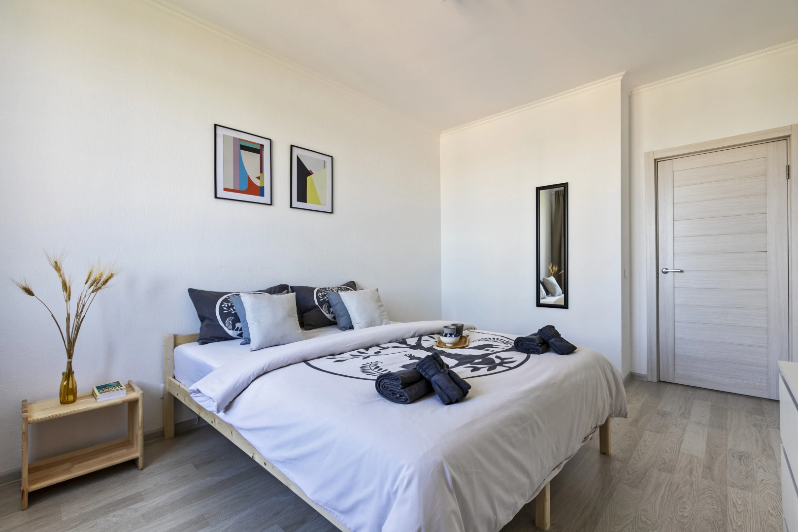 Great view 2-rooms Apartment 2 Min Walk to Raykin Plaza