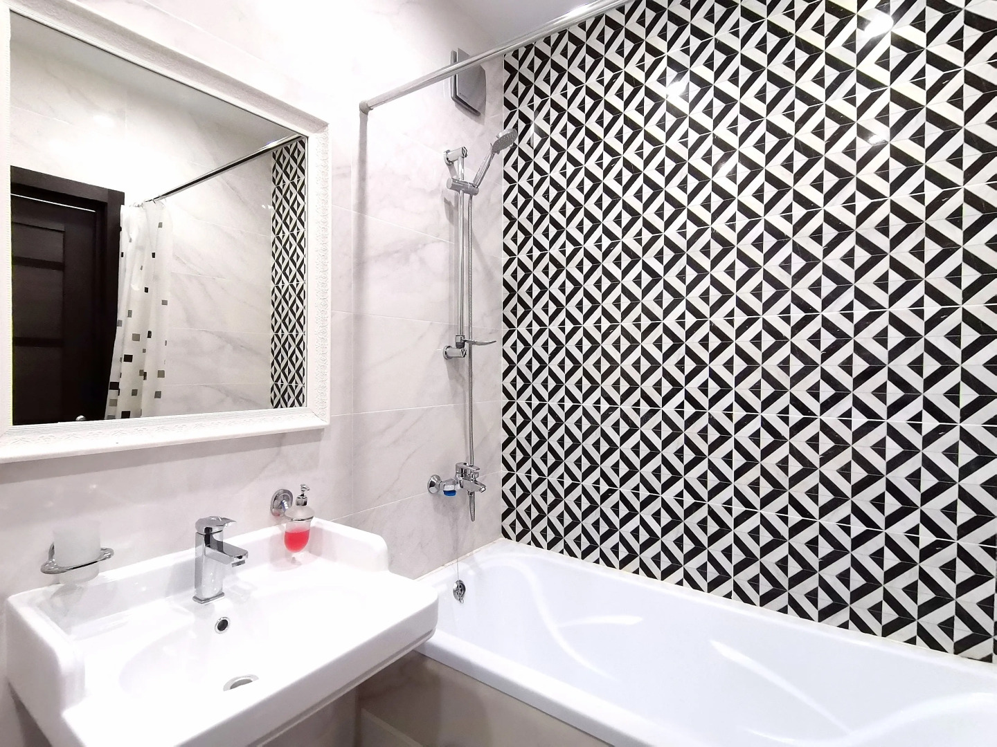 Квартира 9 Ночей на Селенгинской 9