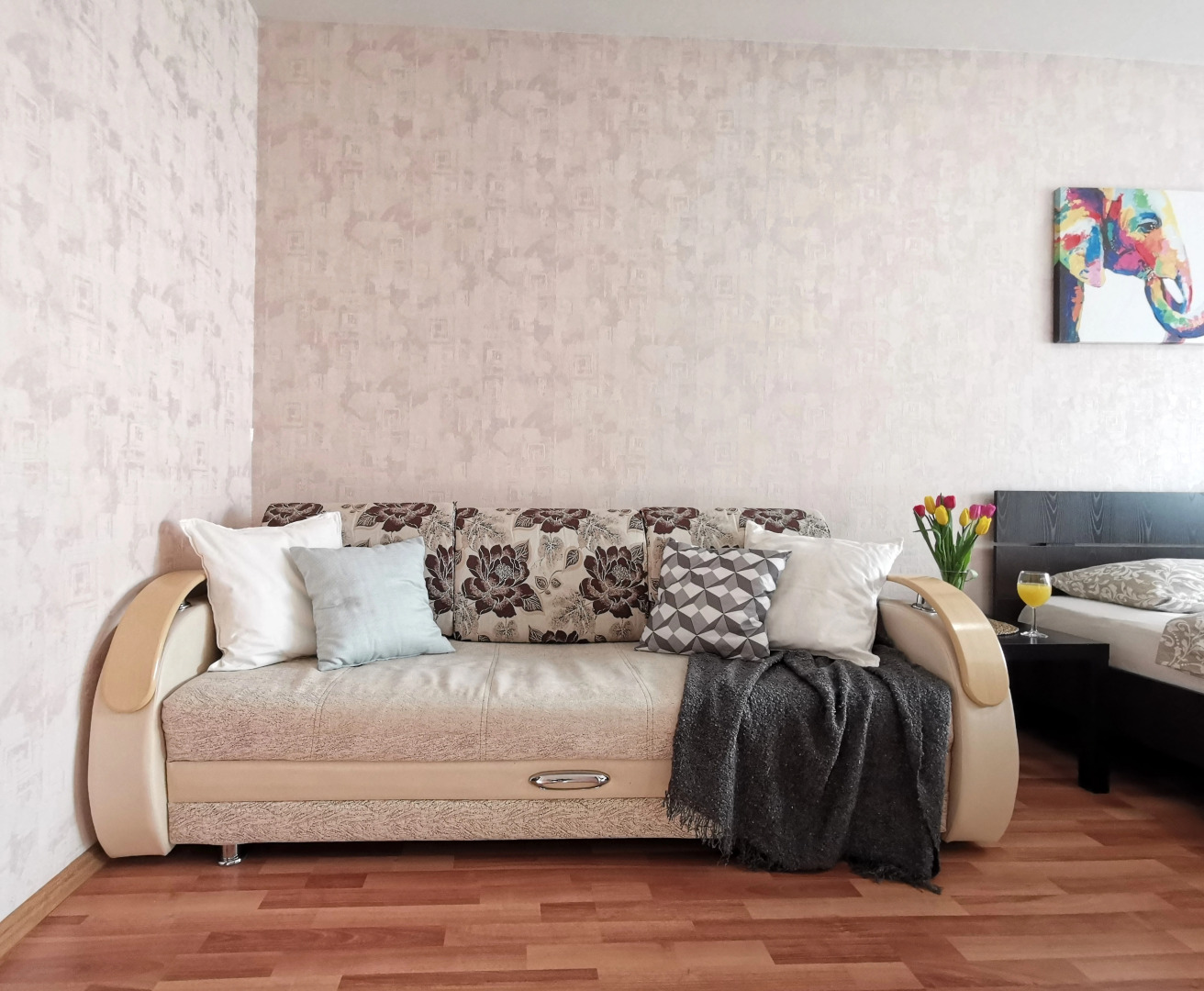 Апартаменты Уютная с видом на Волгу