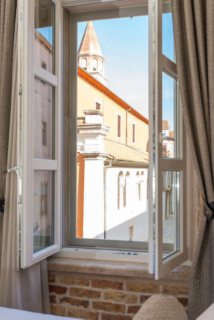 Zara Palace - design rooms