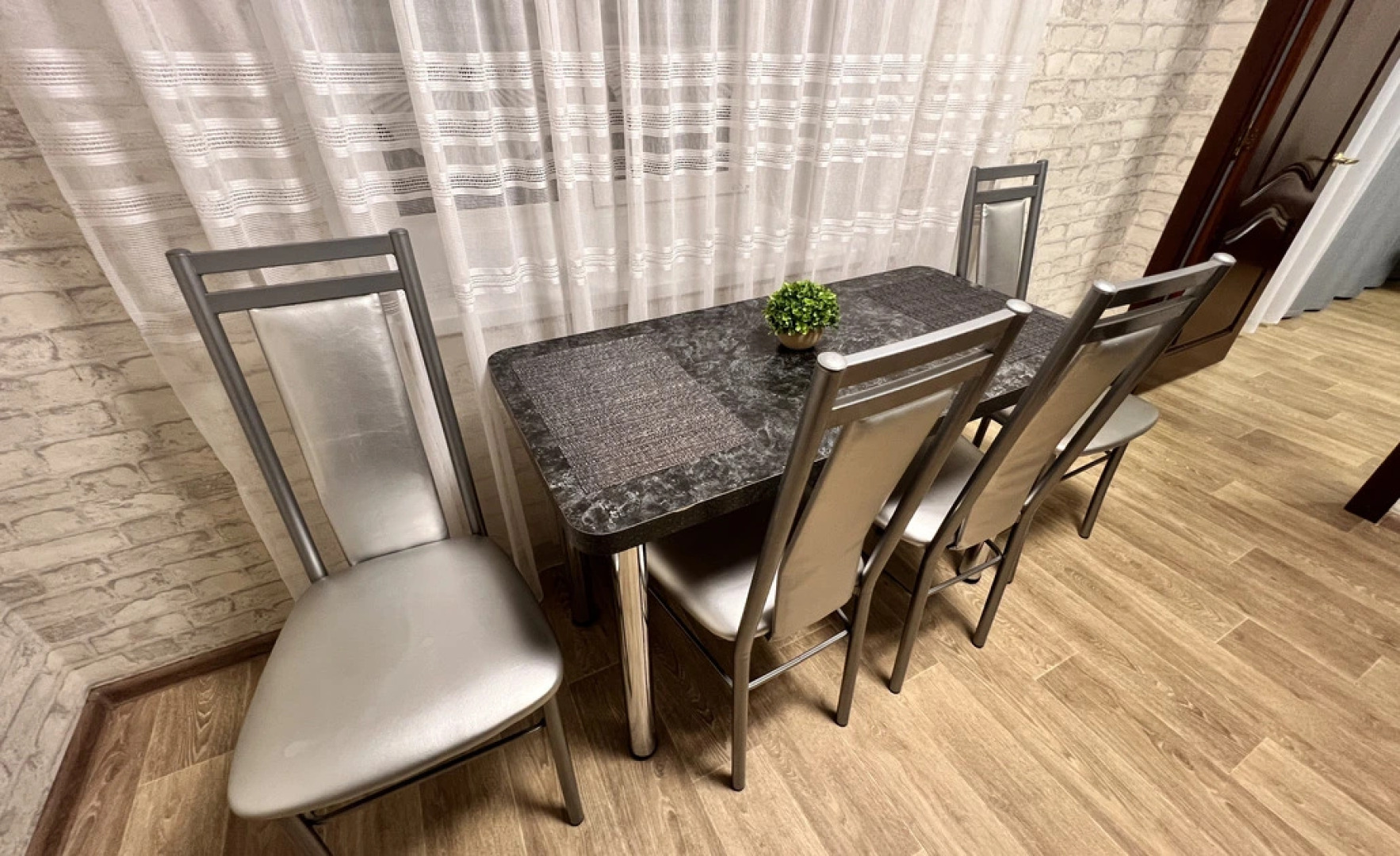 Апартаменты Сутки Как Дома на Ботанической 33а