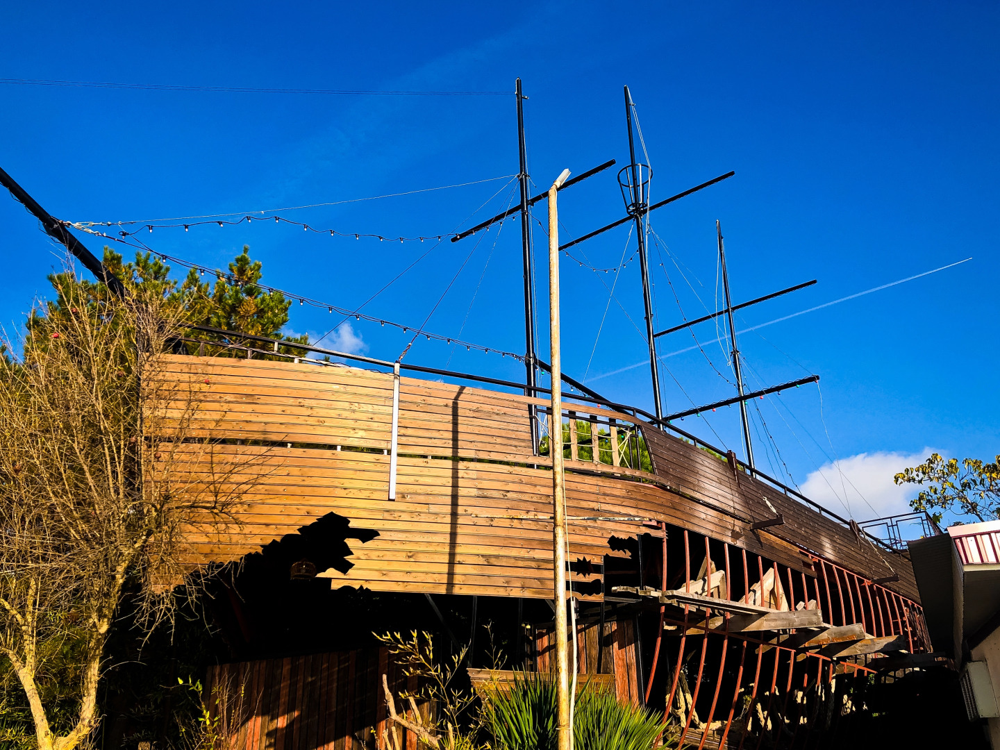 Отель Ламоре