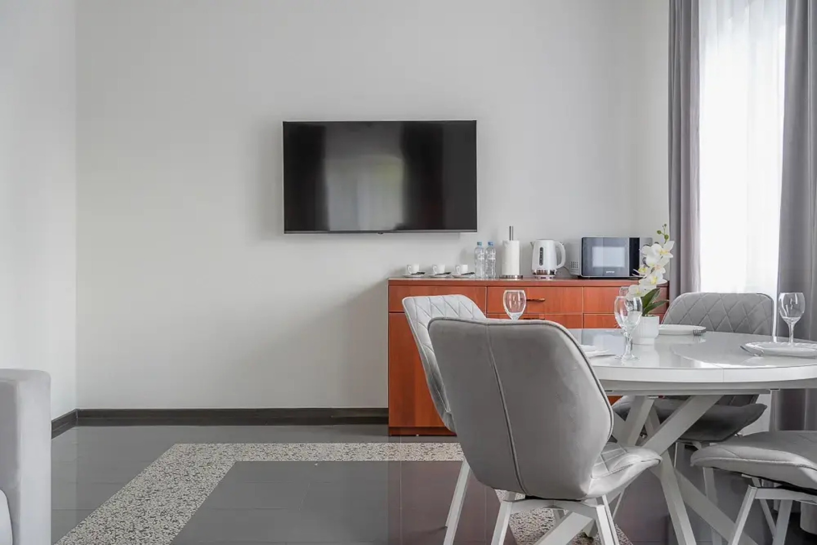 Апартаменты на улице Коммуны 2