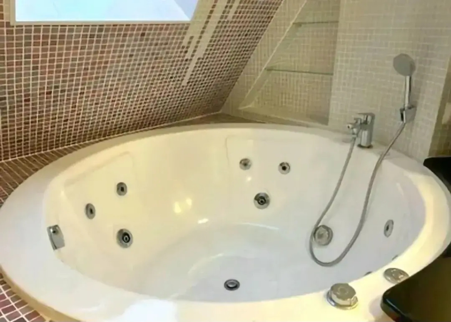 Квартира Эксклюзивная студия для романтического времяпровождения