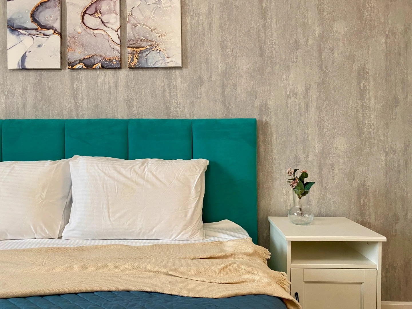 Апартаменты около стадиона Нефтяник