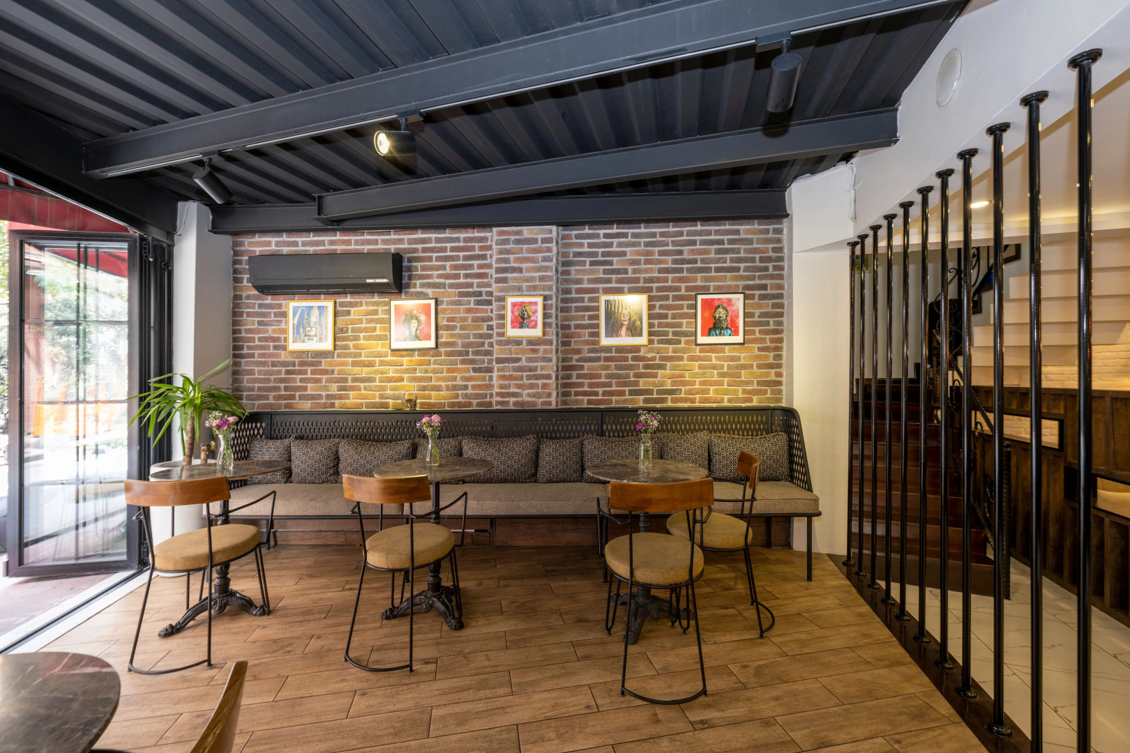 Отель The Marions Suite