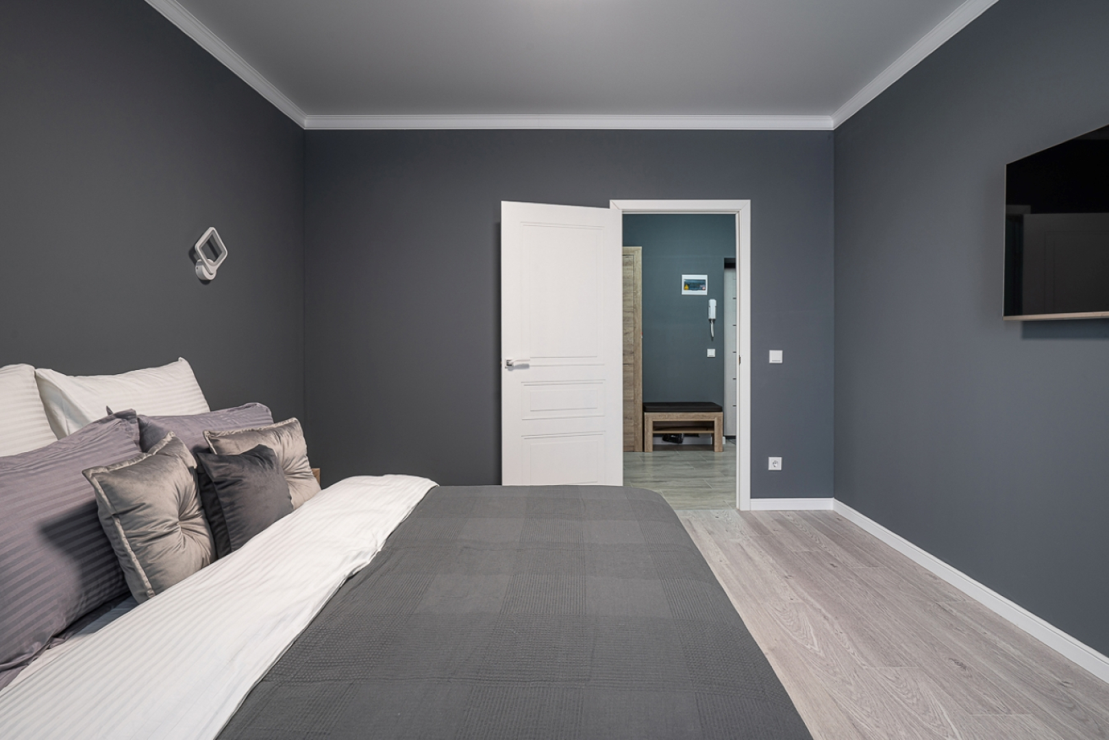 Апартаменты Чёрное дерево 2.0