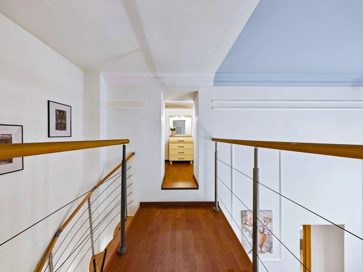 Апартаменты Невский 18 Николь и Мишель