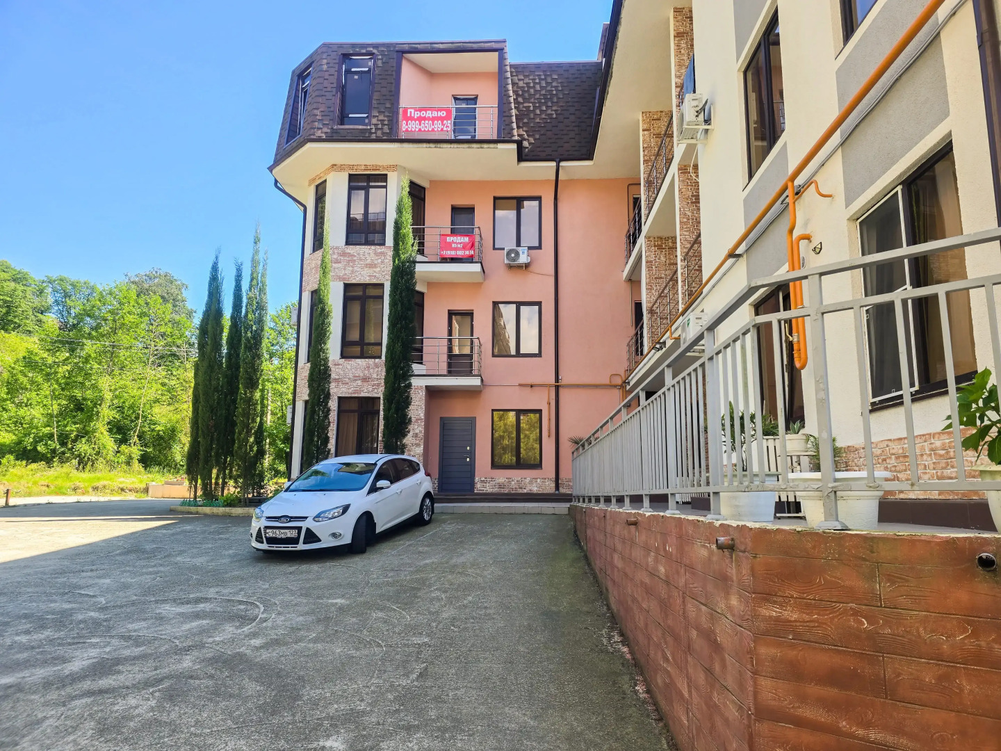 Квартира Студия на тихой улице с видом на лес