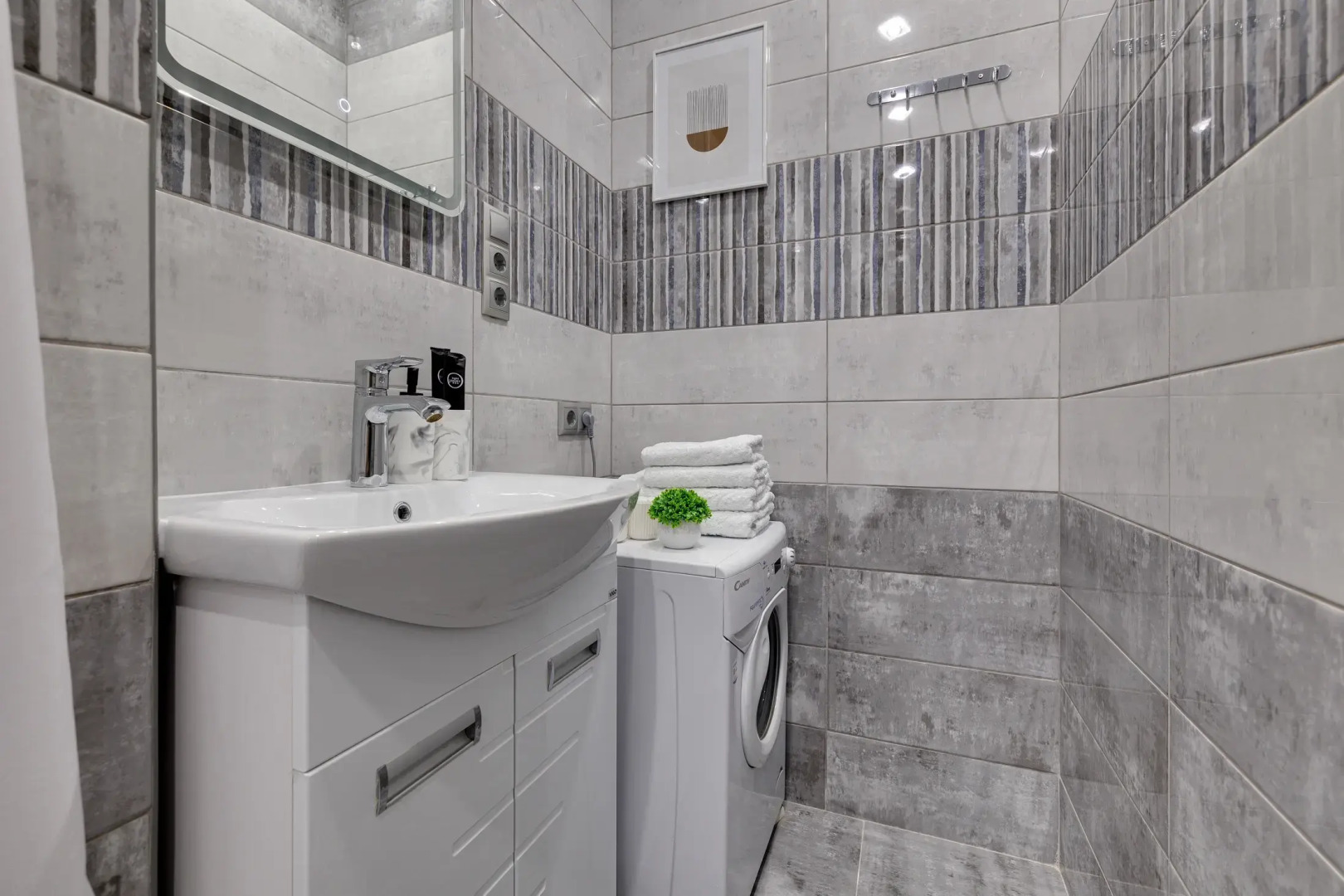 Апартаменты  Happy People рядом с трассой М-4 и в доме с Термы Видное