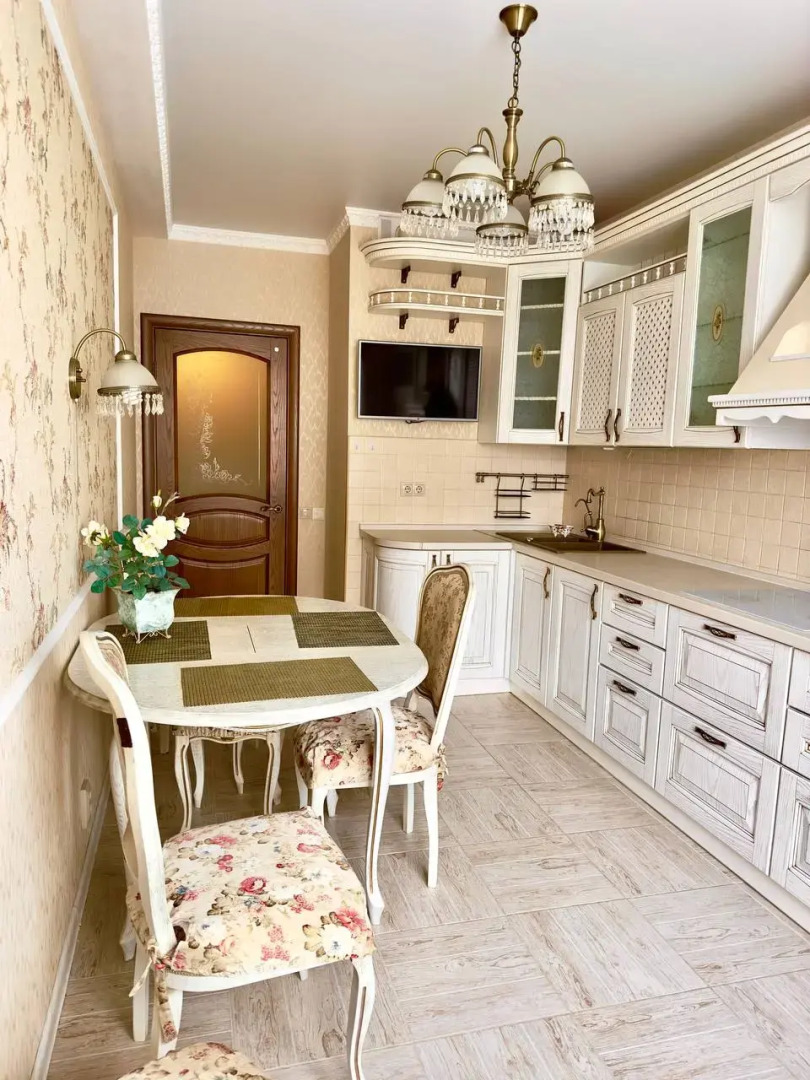 Апартаменты на Раскольникова 83