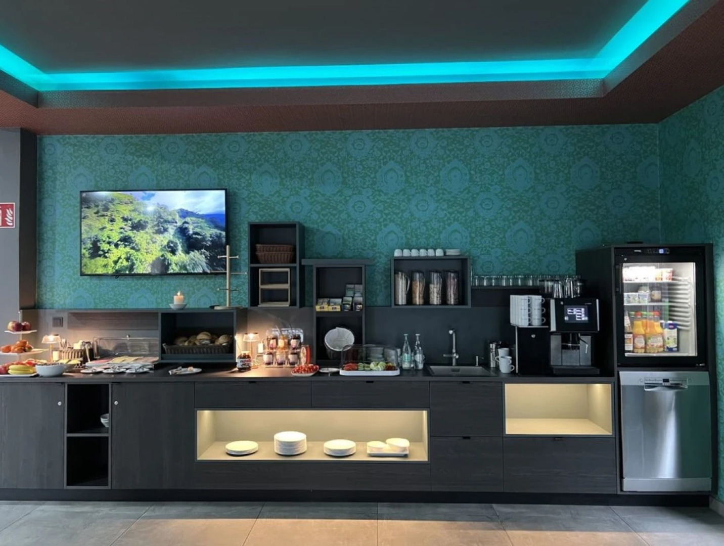 Отель Attaché an der Messe