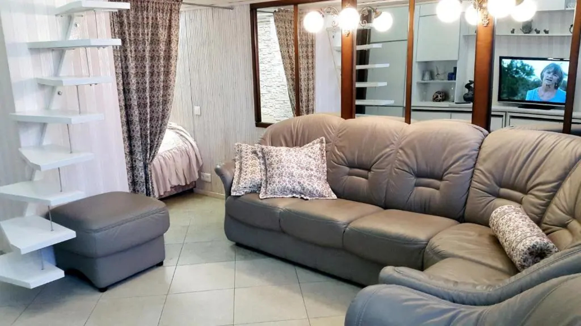 Апартаменты Володарского 7