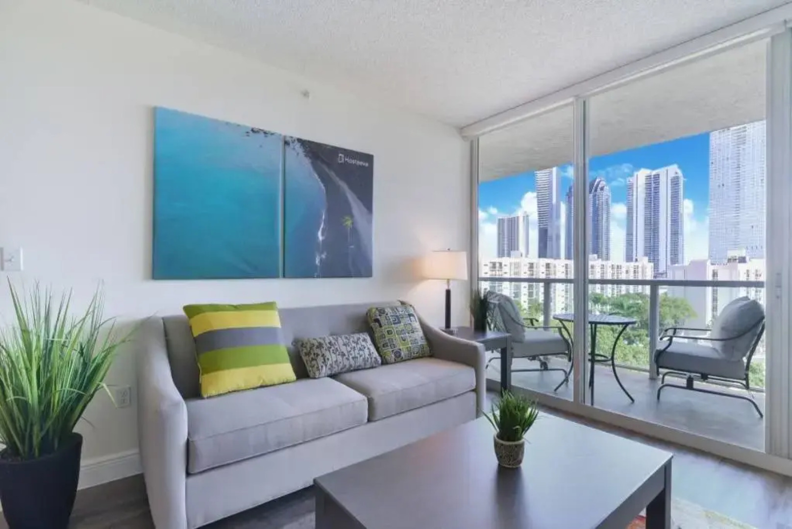 Апарт-отель Pet Friendly Condos in Sunny Isles
