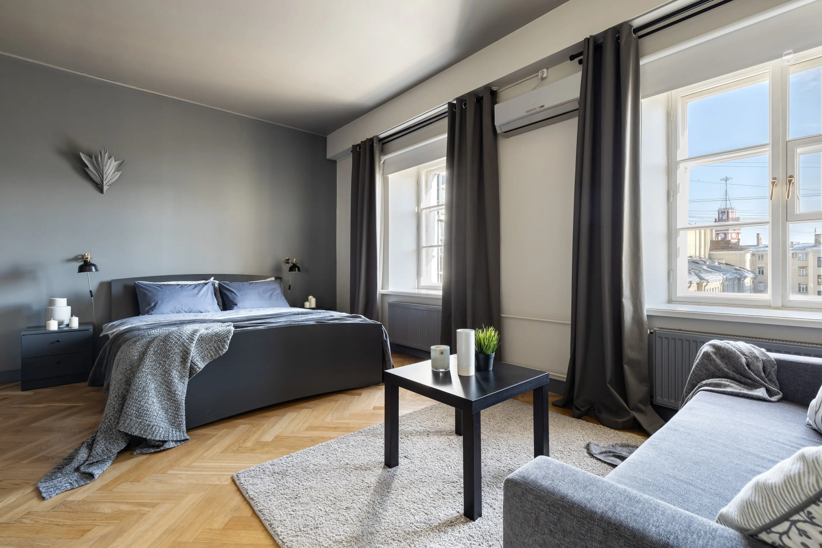 Апартаменты Двухуровневые Little Italy 140 кв.м с видом на собор