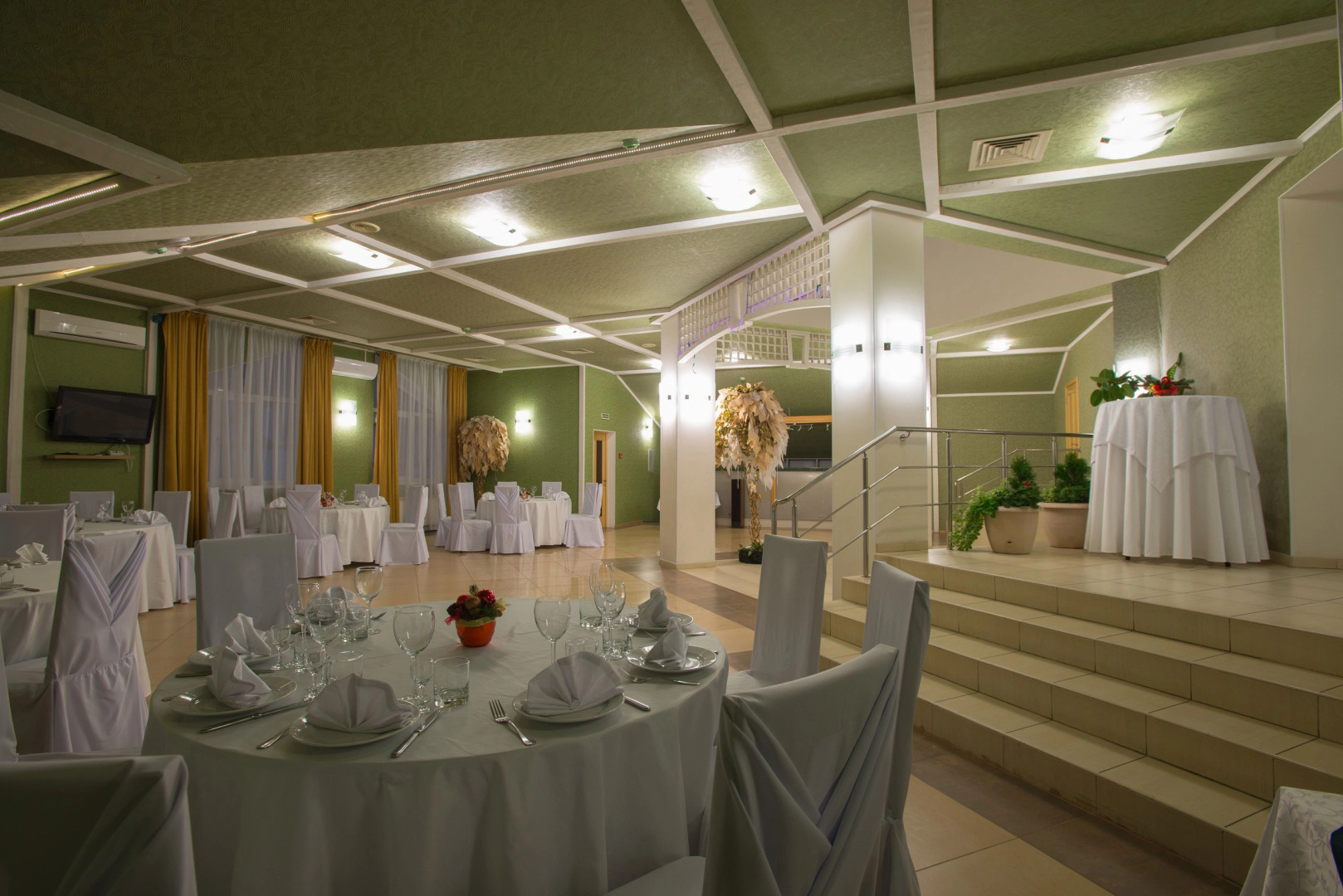 Отель Дубрава