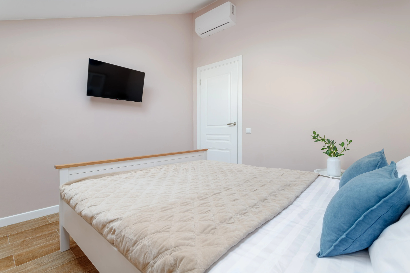 Квартира с шикарным видом на море от Home Group apartments