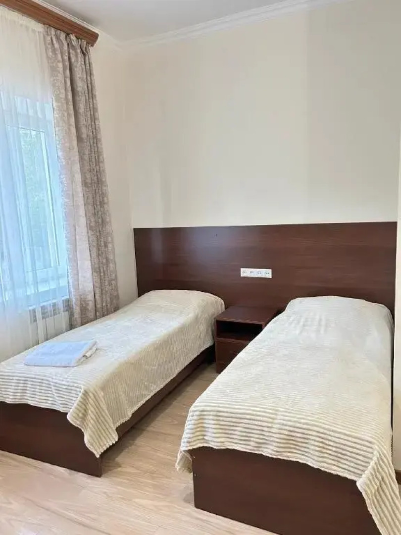 Отель Oasis Hotel Kapan