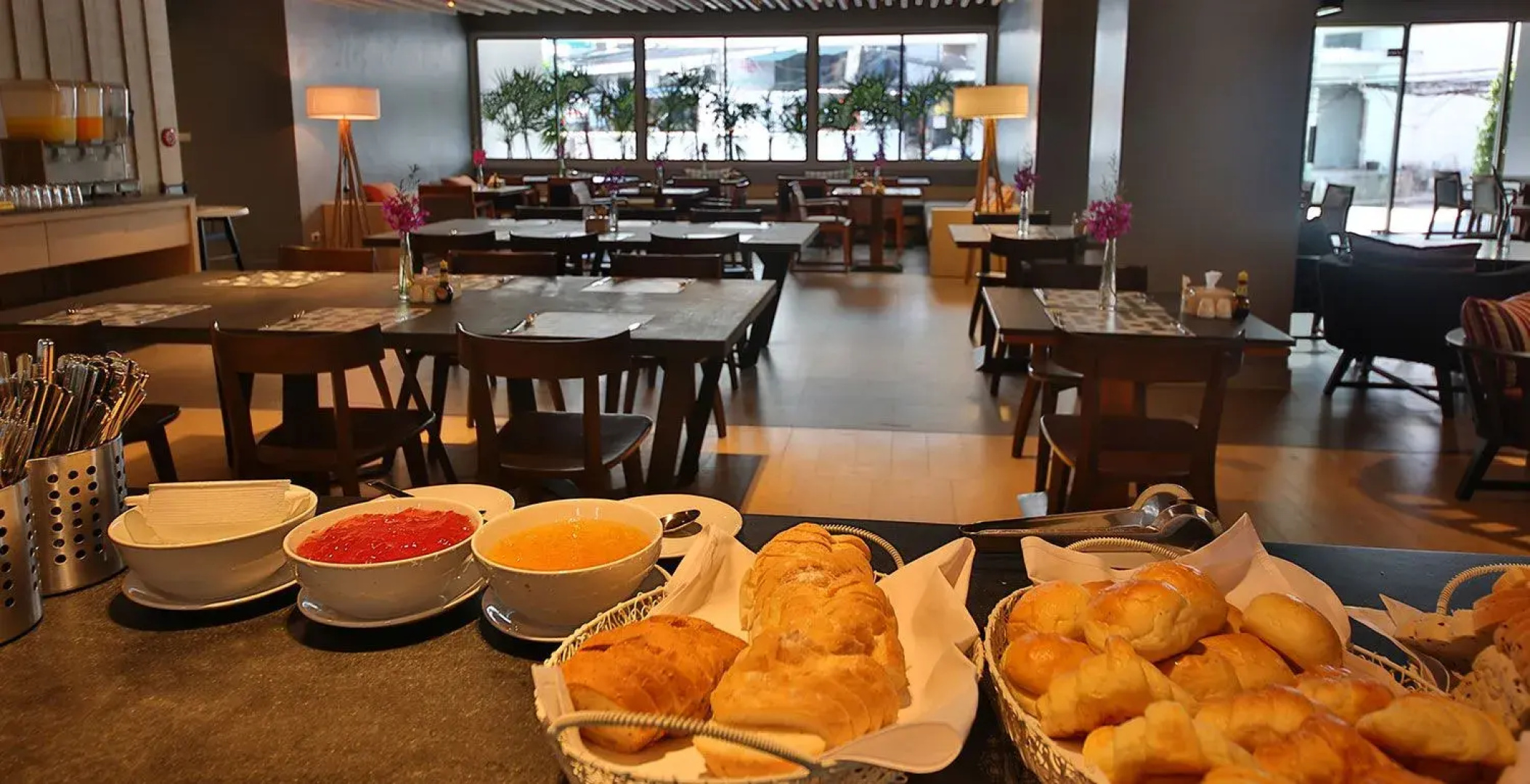 The Sun Xclusive Hotel